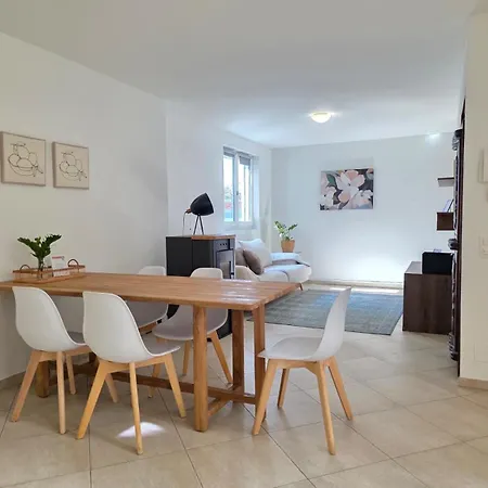 Διαμέρισμα Borgo Di Ασκόνα
